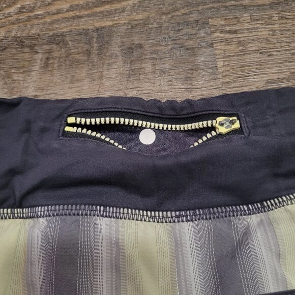 LULULEMON | Speed Short Yellow Grey Striped | Sz. 6 - Picture 7 of 10